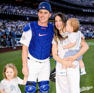 ドジャース スミス長女の始球式に「もうおじさんメロメロですよ」ド軍OBが解説で絶賛「あんな始球式なかなかないですよ」