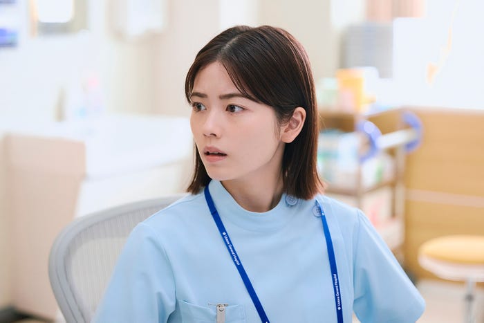 小芝風花「19番目のカルテ」第1話(C)TBSスパークル/TBS