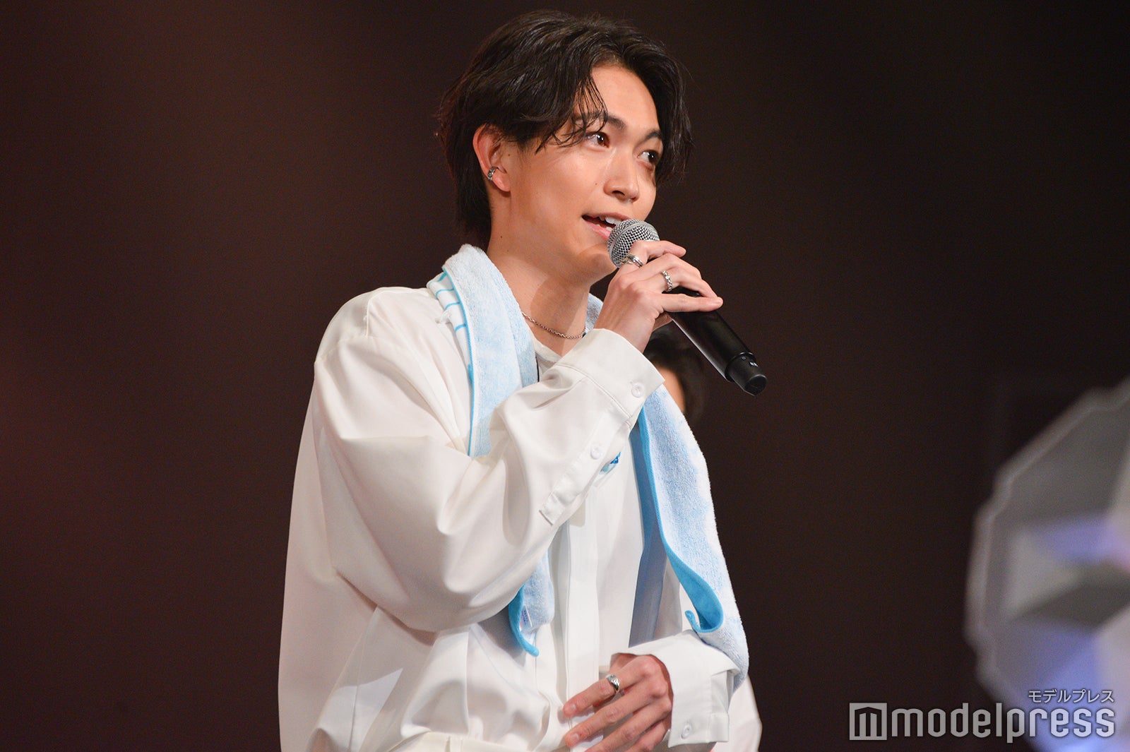 綱啓永 （C）モデルプレス