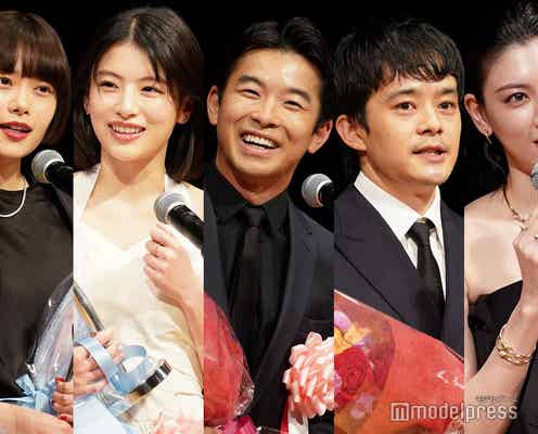 杉咲花・仲野太賀・出口夏希ら、スタイル際立つ華やかドレス&スーツ姿で豪華集結 受賞の喜び語る【第46回ヨコハマ映画祭】