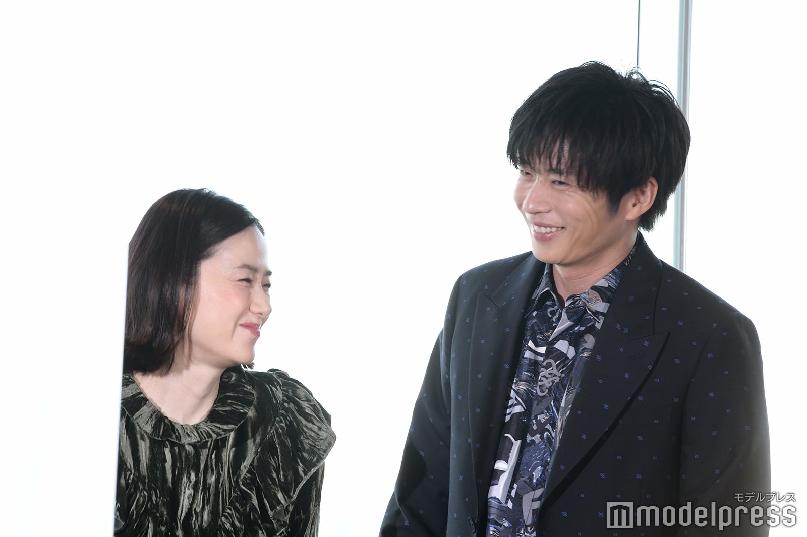 原田知世、田中圭 （C）モデルプレス