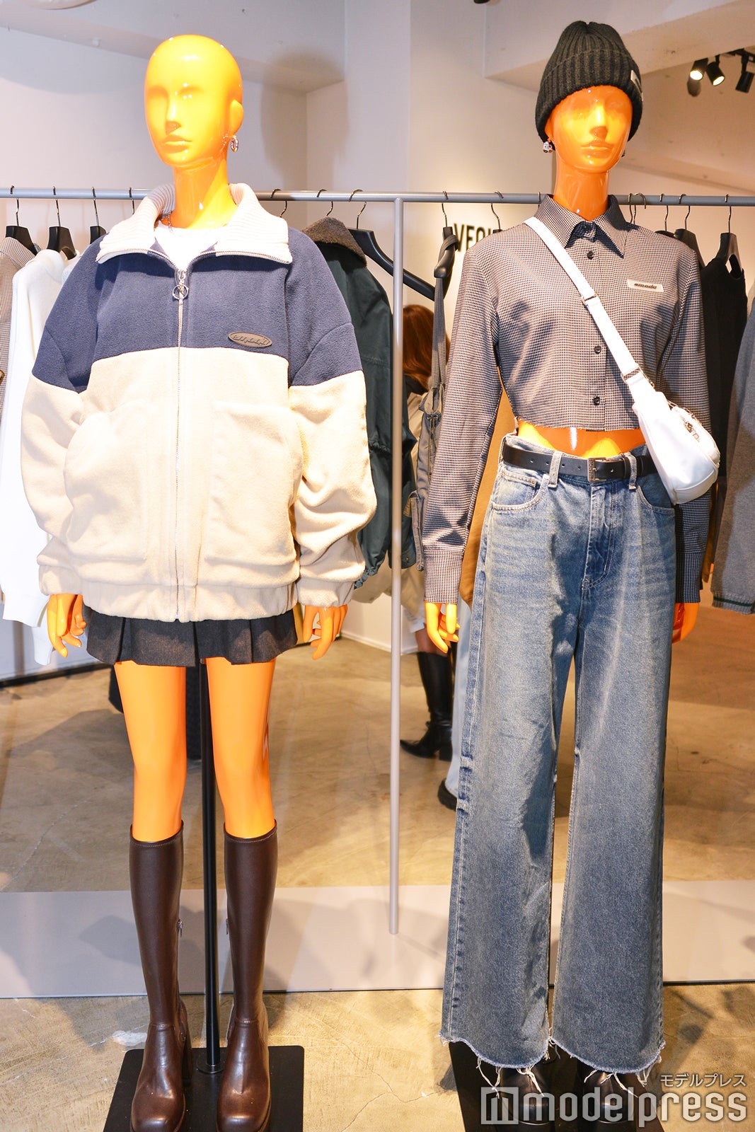 EMODA　23AW（C）モデルプレス