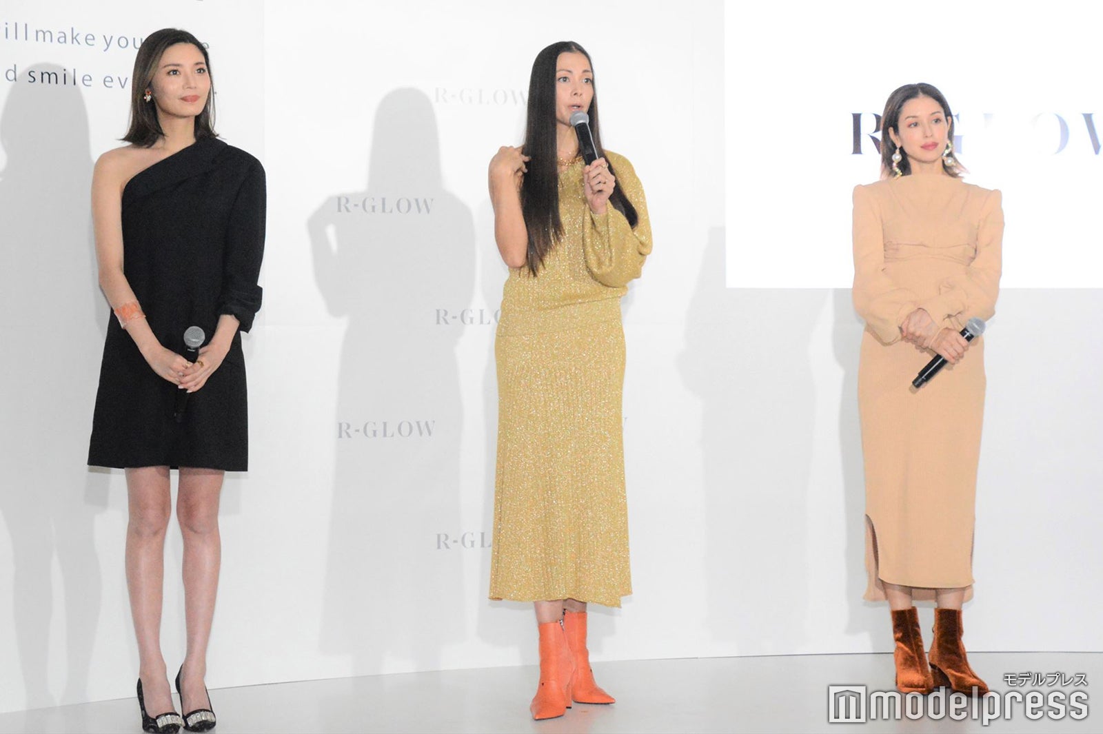 島袋聖南、土屋アンナ、BENI （C）モデルプレス
