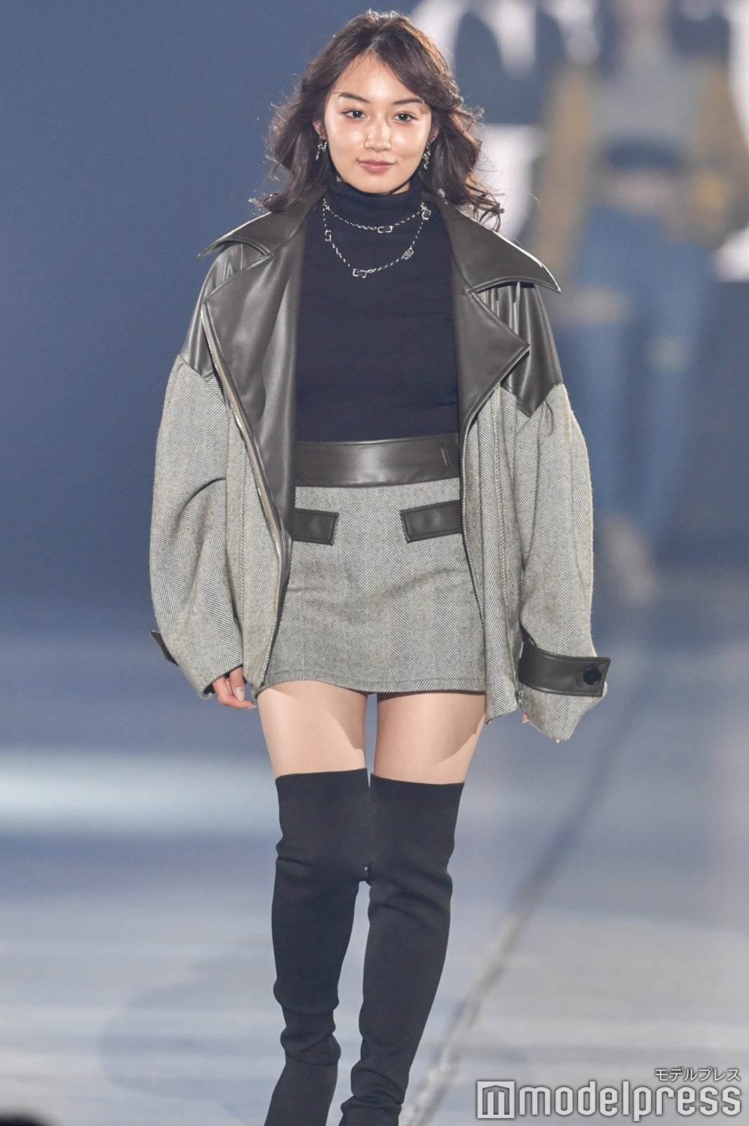 （C）モデルプレス