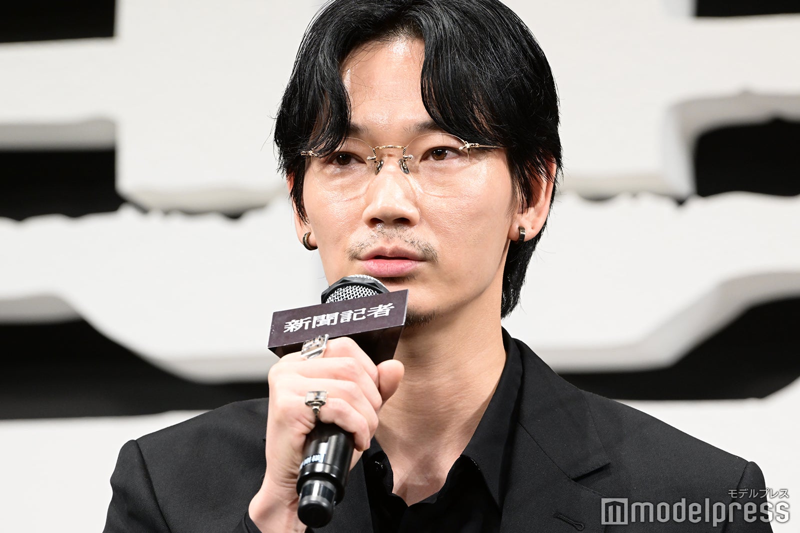 綾野剛（C）モデルプレス