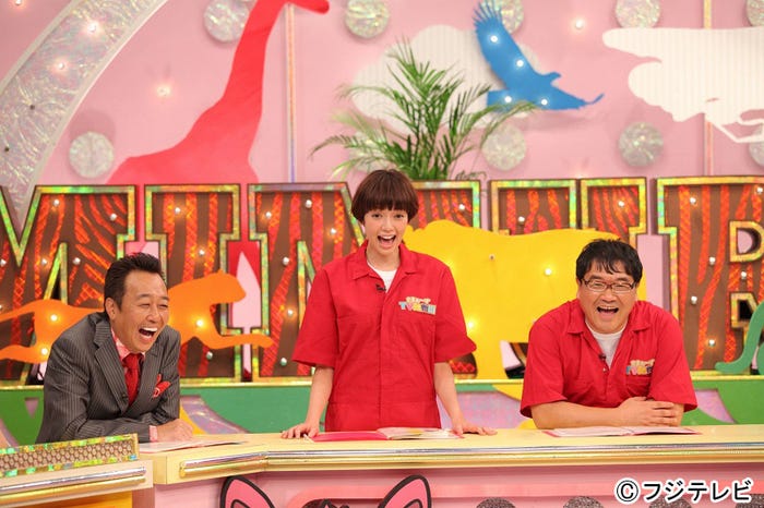 三村チーム(左から)三村マサカズ、佐藤栞里、カンニング竹山(C)フジテレビ