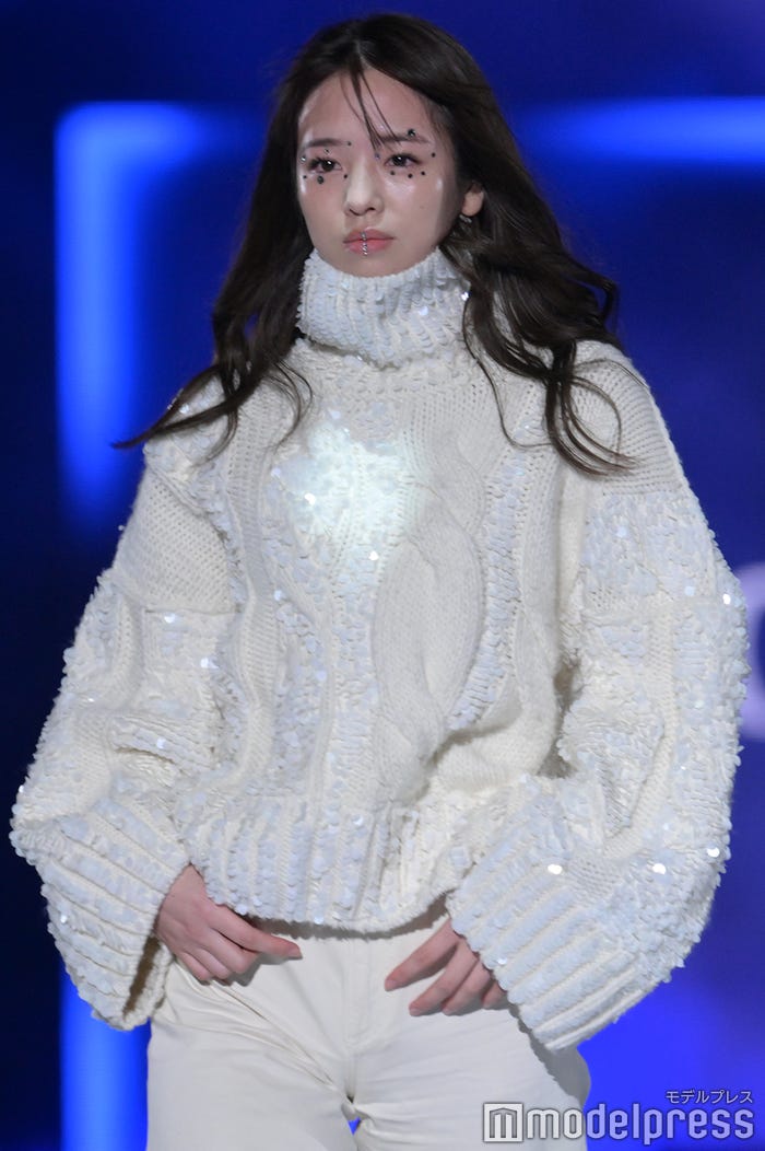 横田真悠 (C)モデルプレス