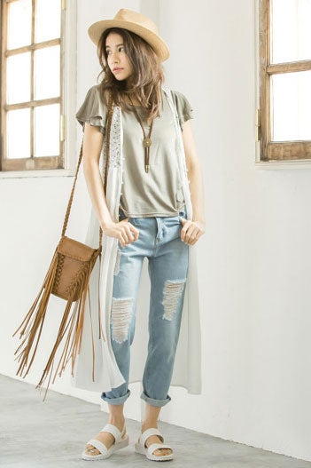 レース切り替えロングジレ「Re:EDIT by GALSTAR」3,898円（税込）／画像提供：Re:EDIT by GALSTAR