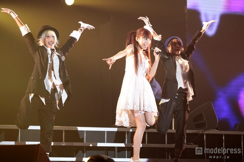 ヲタ系ギャルモデル、ツインテール×ミニワンピで降臨「地球のみなさん、優しくしてくれてありがとう」