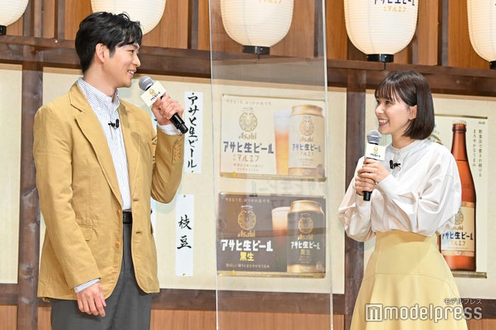 松下洸平、芳根京子(C)モデルプレス