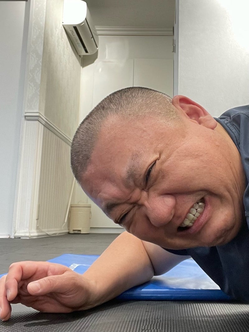 山本圭壱オフィシャルブログより