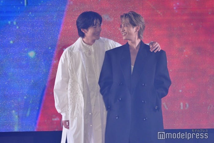 高橋文哉、志尊淳(C)モデルプレス