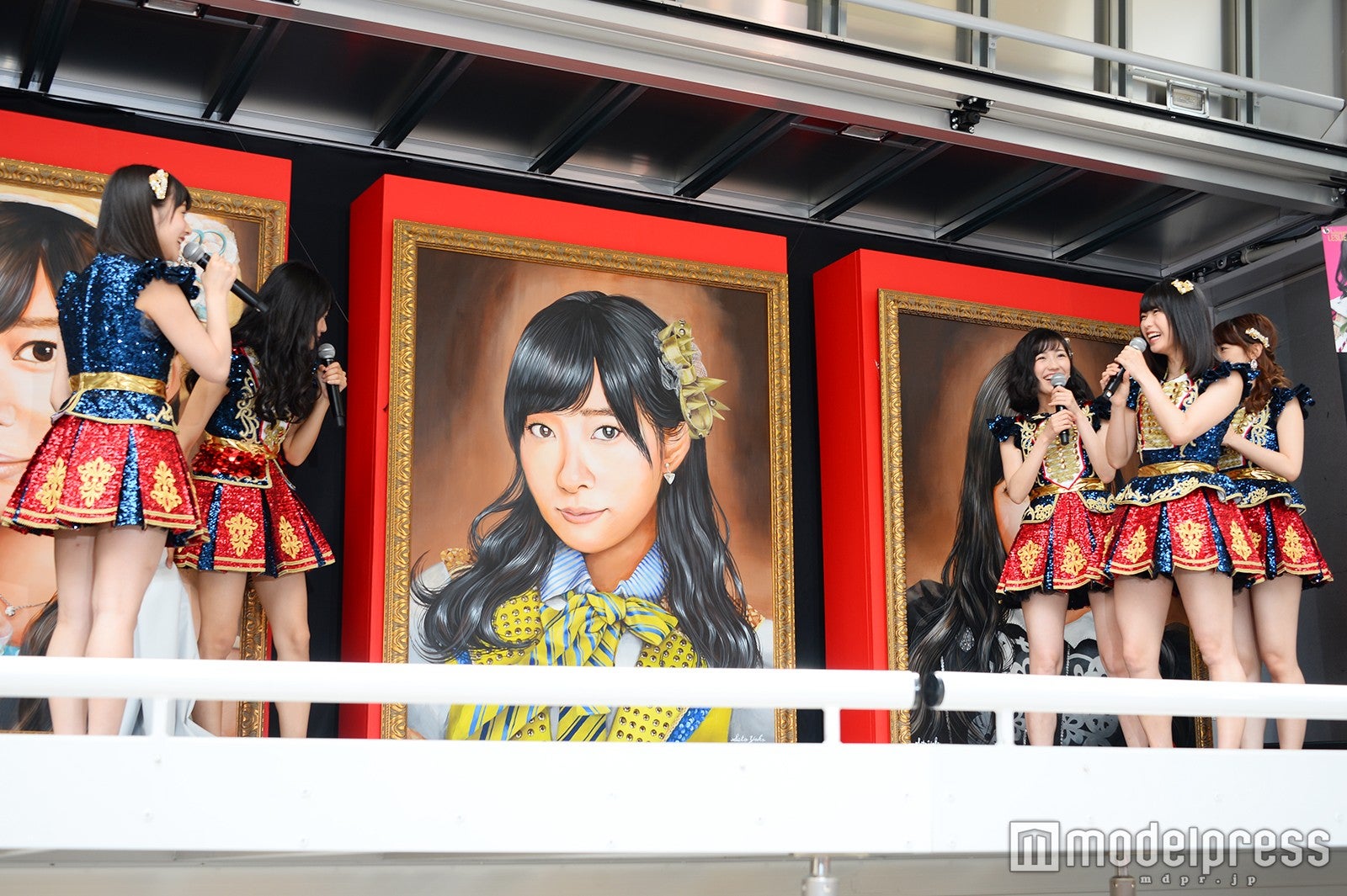 肖像画アンベール（C）モデルプレス