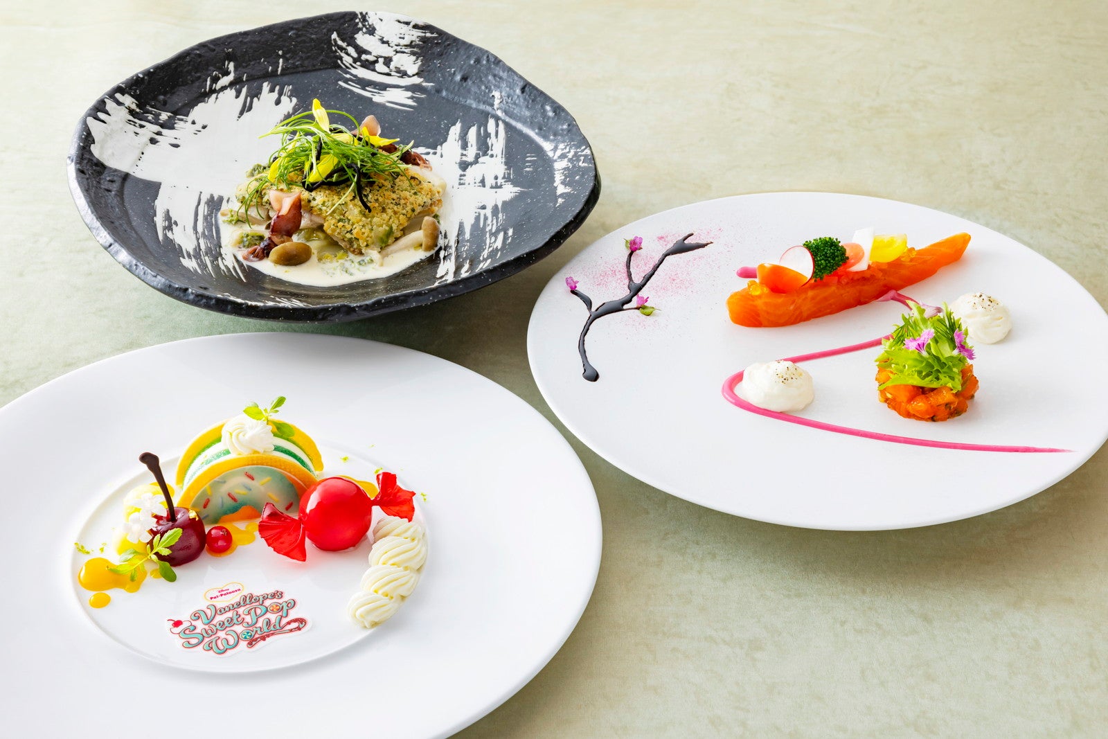 東京ディズニーランドホテル カンナ ディズニー・パルパルーザ“ヴァネロペのスウィーツ・ポップ・ワールド”プレシャスカンナ（ランチコース） ¥8,000 期間：3月9日（月）～5月10日（日）C）Disney