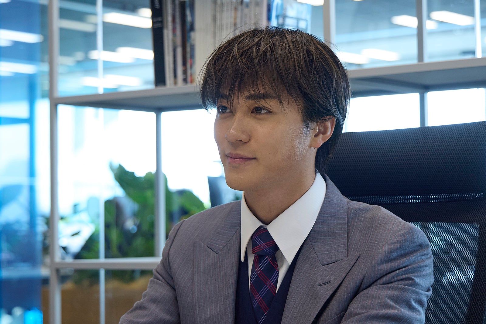 砂田将宏「復讐カレシ～溺愛社長の顔にはウラがある～」第6話（C）「復讐カレシ～溺愛社長の顔にはウラがある～」製作委員会・MBS