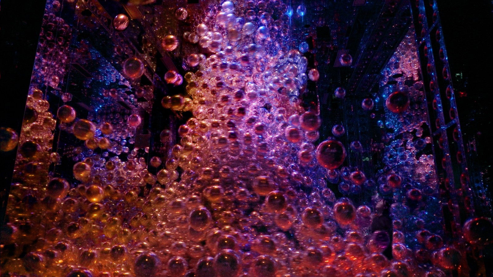 チームラボ バイオヴォルテックス 京都（C）チームラボ