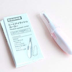 ダイソー 0円ってさすがに安すぎ ミニホットビューラー モデルプレス