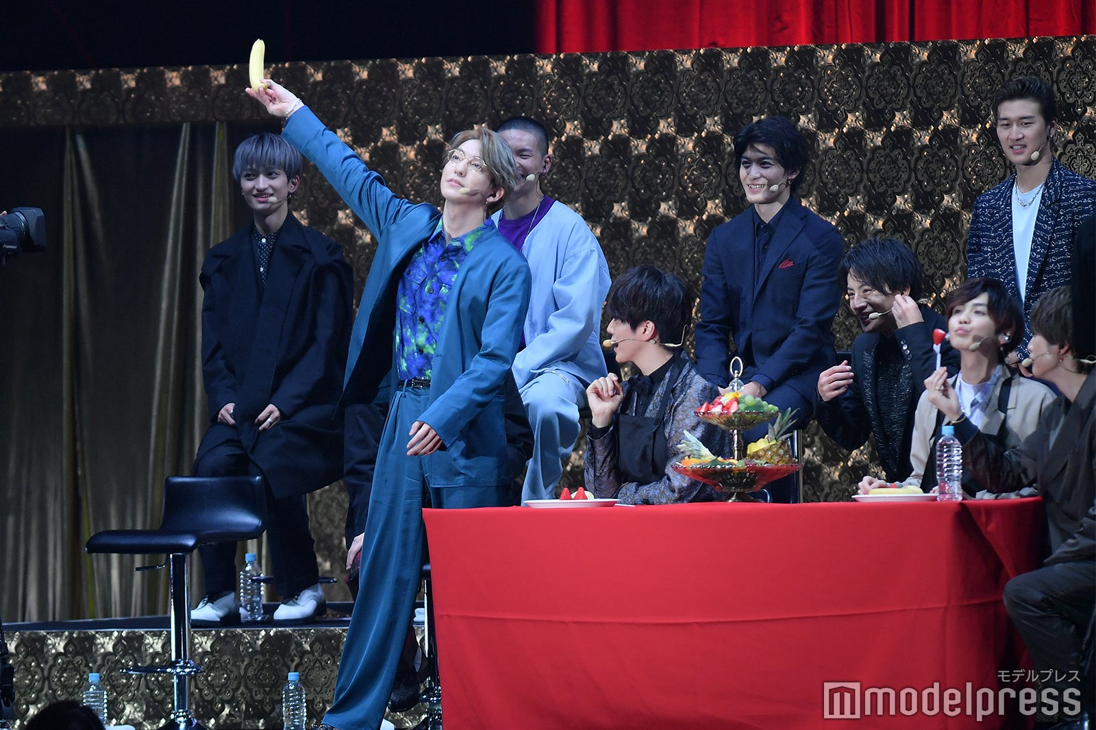 「フルーツ盛りもぐもぐバトル」の様子（C）モデルプレス