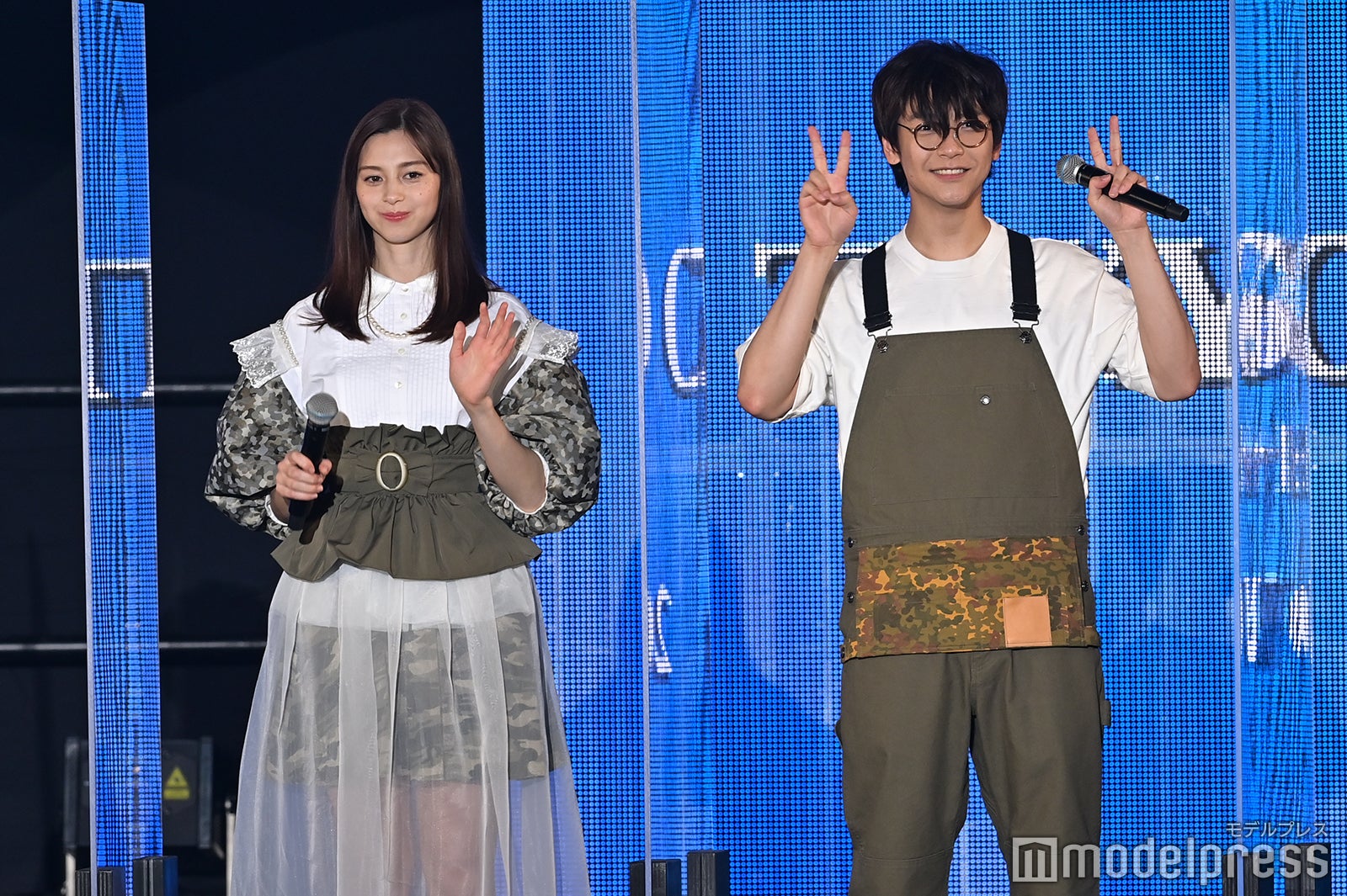 中条あやみ、キム・ジェヒョン （C）モデルプレス