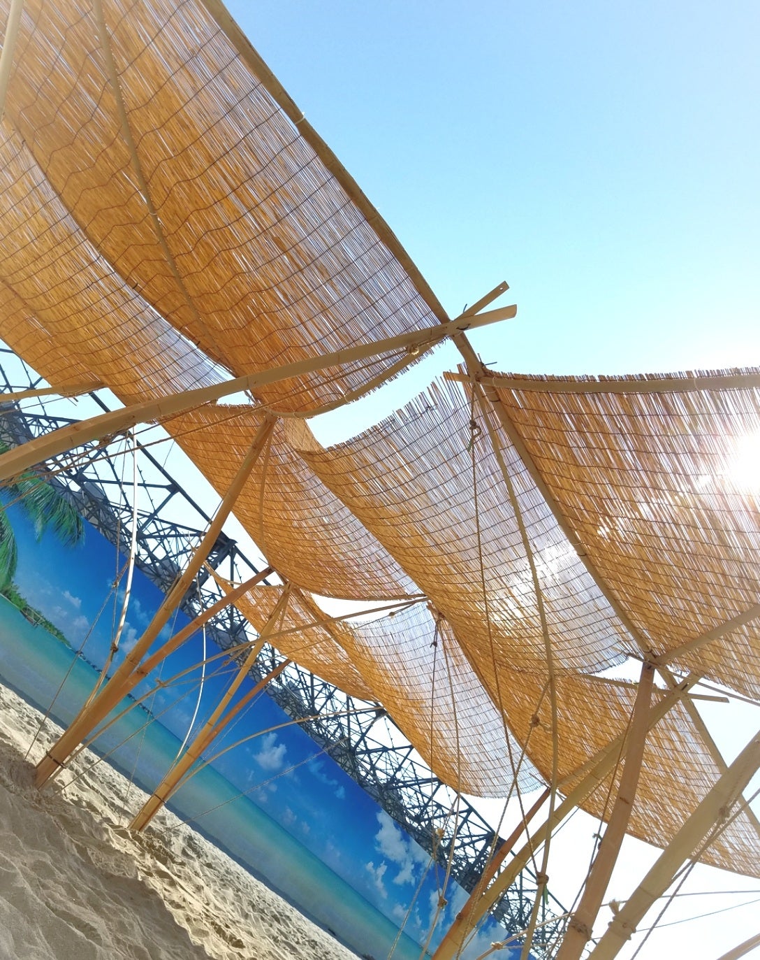 ビーチ気分を満喫　タチヒビーチ／画像提供：ソトイク