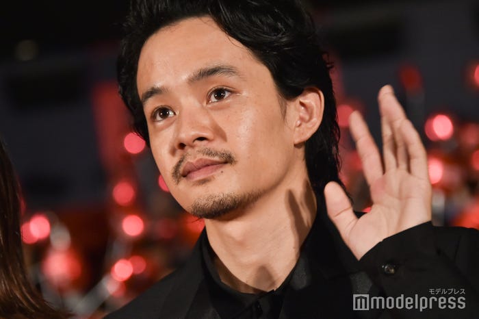 池松壮亮(C)モデルプレス