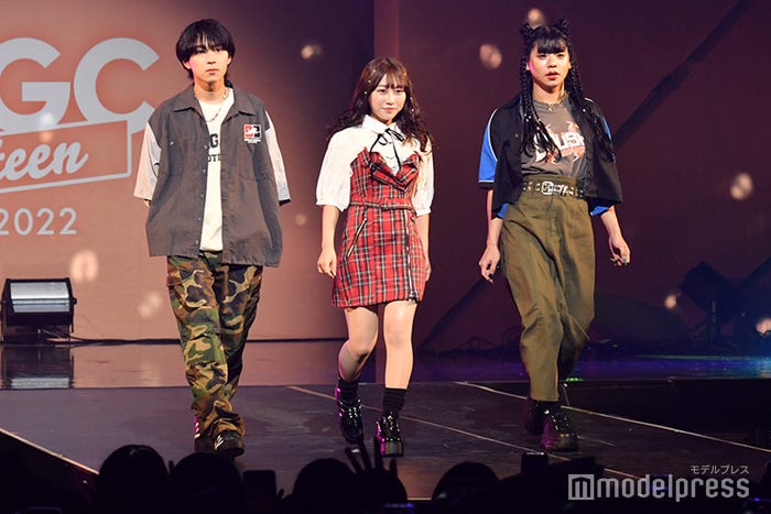 ウチら3姉妹(左から)こま、ゆら、とうあ(C)モデルプレス