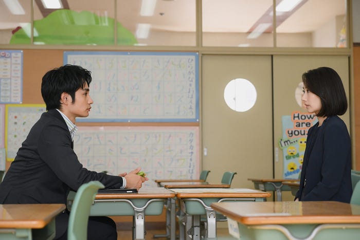 中村蒼、波瑠「フェイクマミー」第4話(C)TBS