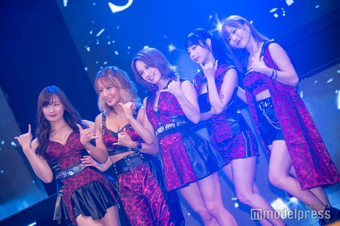 sherbet(左から)清瀬汐希、橋本梨菜、犬童美乃梨、青山ひかる、河路由希子 (C)モデルプレス