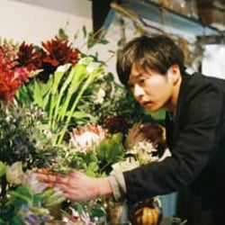 “独身・彼女なし”田中圭の恋人は花?『mellow』予告解禁、不器用すぎる片想いたちの物語
