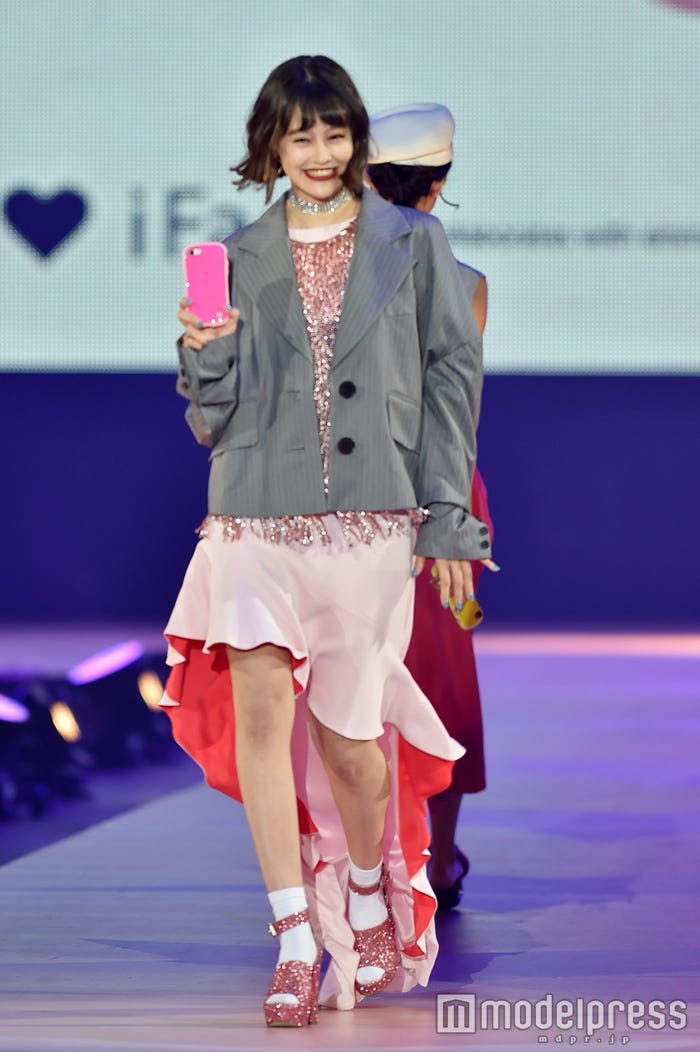 emma (C)モデルプレス