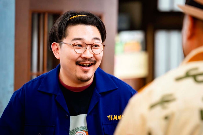 「9ボーダー」オズワルド伊藤俊介、川口春奈とは「最初は目を合わせられなかった」ひと皮むけたアドリブシーンとは【インタビュー】