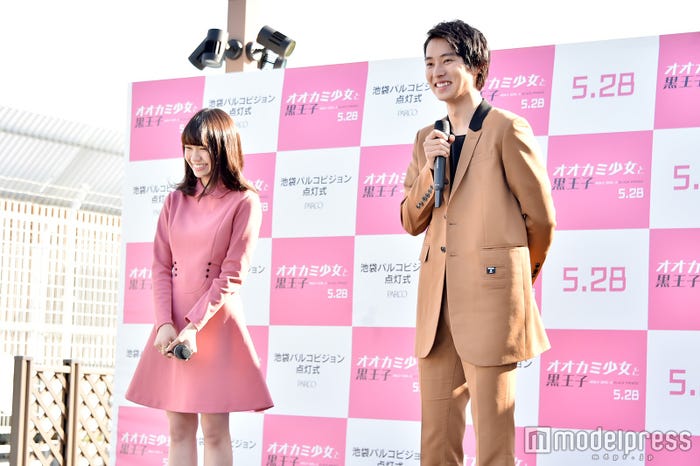 映画『オオカミ少女と黒王子』にW主演する二階堂ふみと山崎賢人(C)モデルプレス