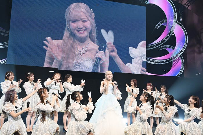 「本田仁美 卒業コンサート~夢と希望に満ちた道~」(C)AKB48