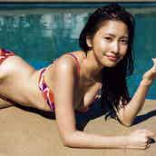 佐野ひなこ 水面に透き通るヘルシーボディに反響 眩しすぎる スタイル抜群です モデルプレス 佐野ひなこ 水面に透き通るヘルシーボディに反響 眩しすぎる スタイル抜群です モデルプレス