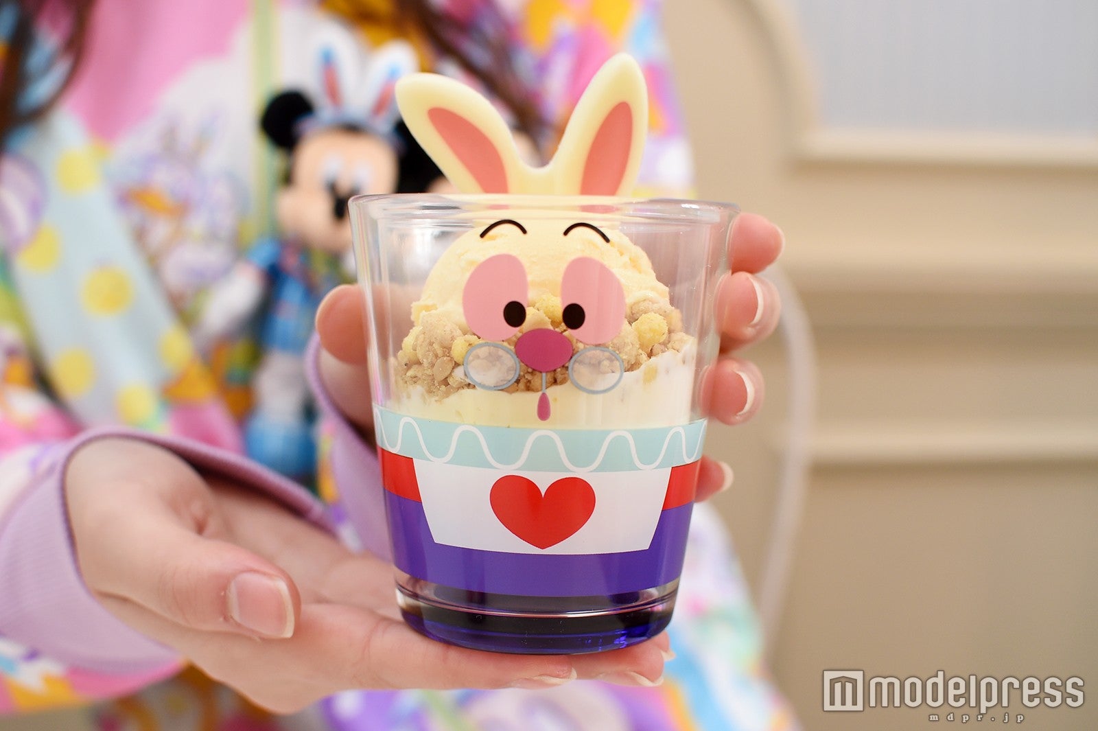 イースターサンデー、スーベニアカップ付き1個¥860（C）モデルプレス