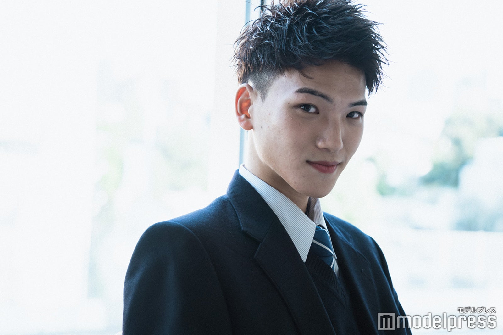 山崎隼輔さん（C）モデルプレス