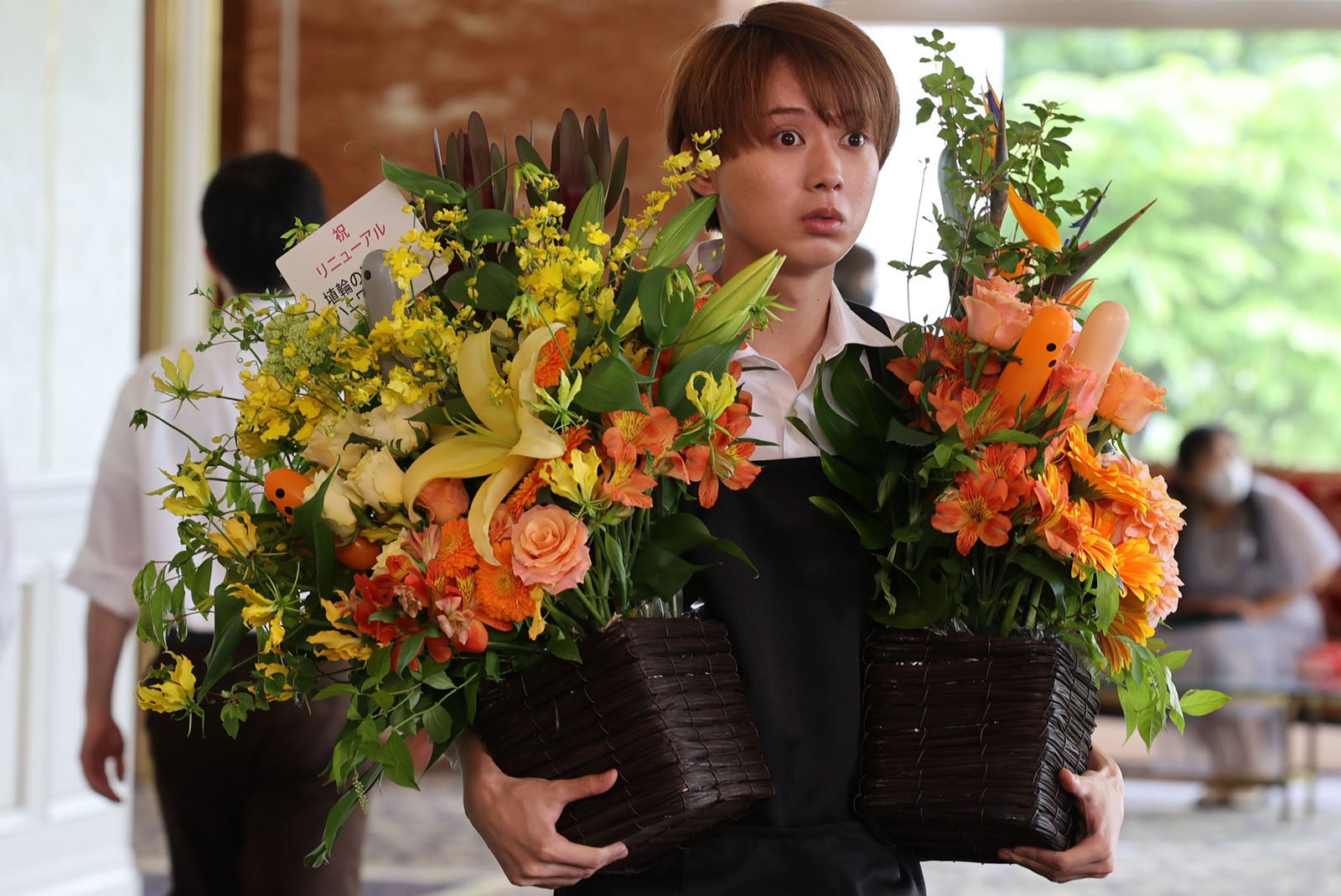 井上瑞稀（C）中原アヤ／集英社（C）2023「おとななじみ」製作委員会