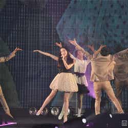 ライブを披露したIU(アイユー)