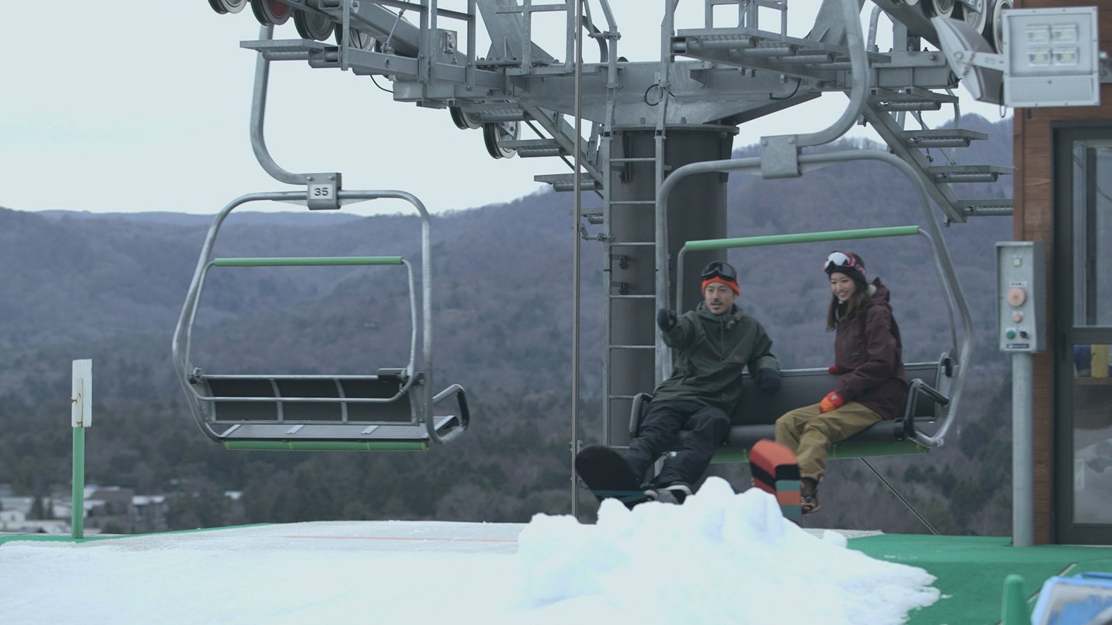 貴之、安未「TERRACE HOUSE OPENING NEW DOORS」8th WEEK（C）フジテレビ／イースト・エンタテインメント