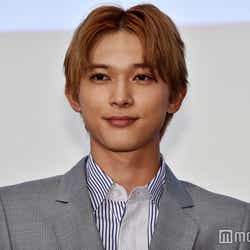モデルプレス - 吉沢亮、大ファンだった芥川賞作家に絶賛される「すごい顔面」「可能性の塊」<悪と仮面のルール>