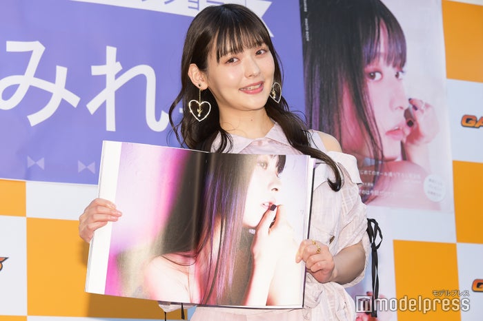 上坂すみれ 初写真集でセクシーショット挑戦 ぜひ滋養強壮に モデルプレス