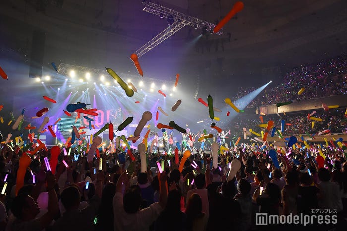 鈴木愛理の日本武道館ライブの様子 (C)モデルプレス