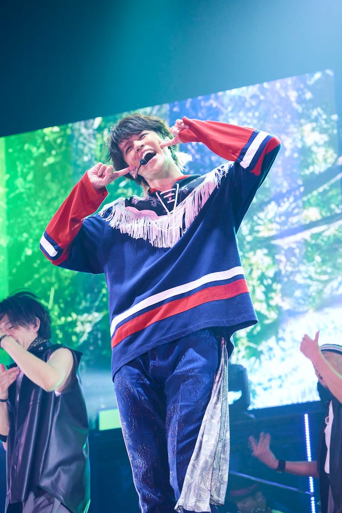 宮野真守(C)山内洋枝(PROGRESS-M)、青木早霞(PROGRESS-M)