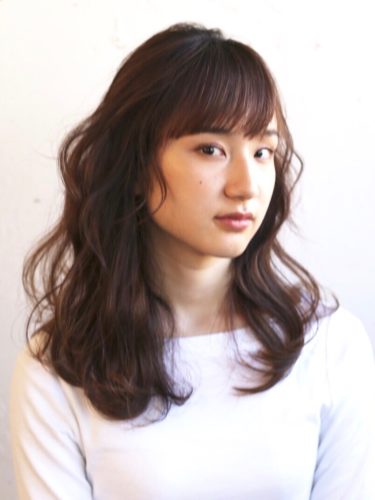 画像5 16 ふんわり可愛い大人の セミロング レイヤー カット 21年の最新ヘアカタログ モデルプレス