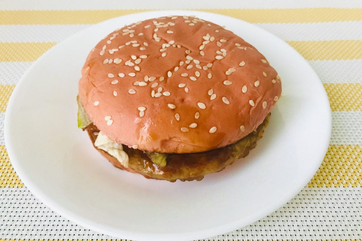 マクドナルド（赤いガーリックテリヤキ）