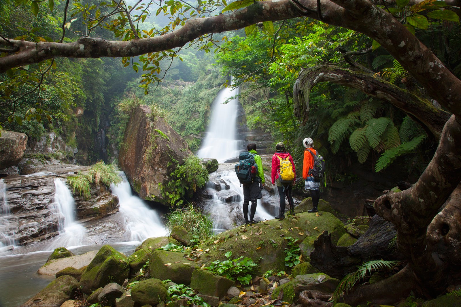 ダイナミックアドベンチャー「ナーラの滝」／画像提供：星野リゾート