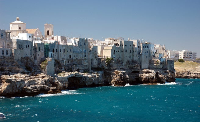 宇多田ヒカルが挙式したイタリア ポリニャーノ ア マーレの町ってどんなところ 女子旅プレス