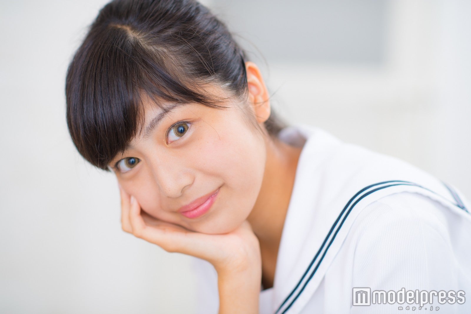 グランプリに輝いた吉田莉桜（りおちょん）さん／「高一ミスコン」（C）モデルプレス