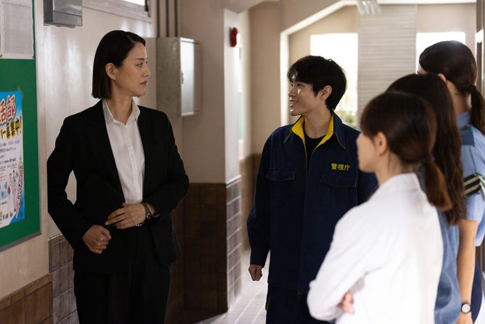 遼河はるひ、泉澤祐希「ギークス~警察署の変人たち~」第4話より(C)フジテレビ