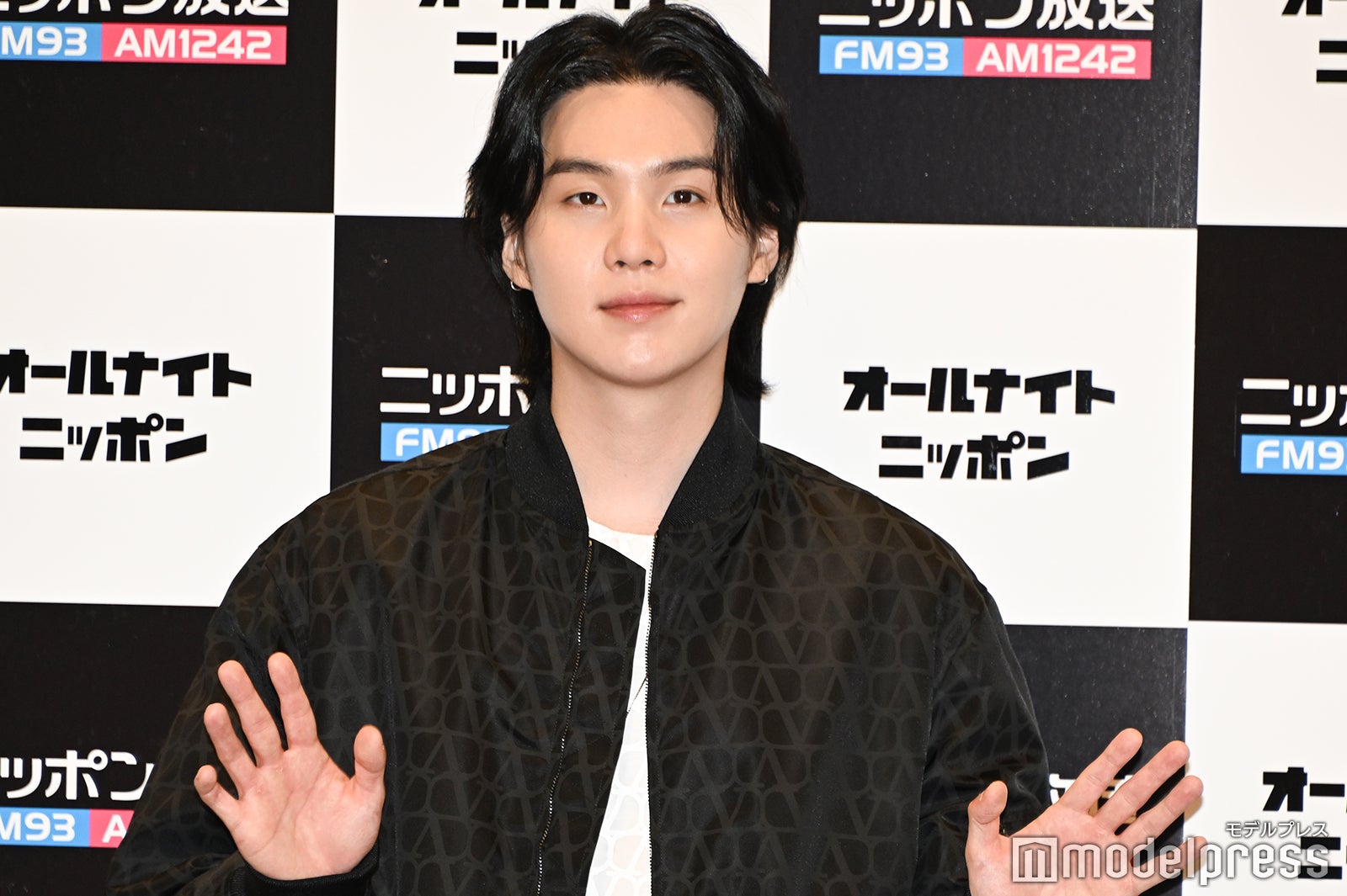 SUGA（C）モデルプレス